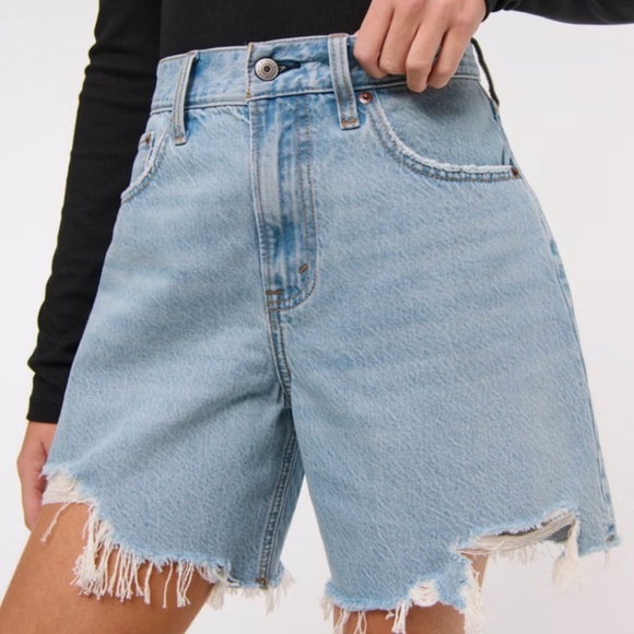 Abercrombie & Fitch Pants - Abercrombie & Fitch The Loose High Waiste Short